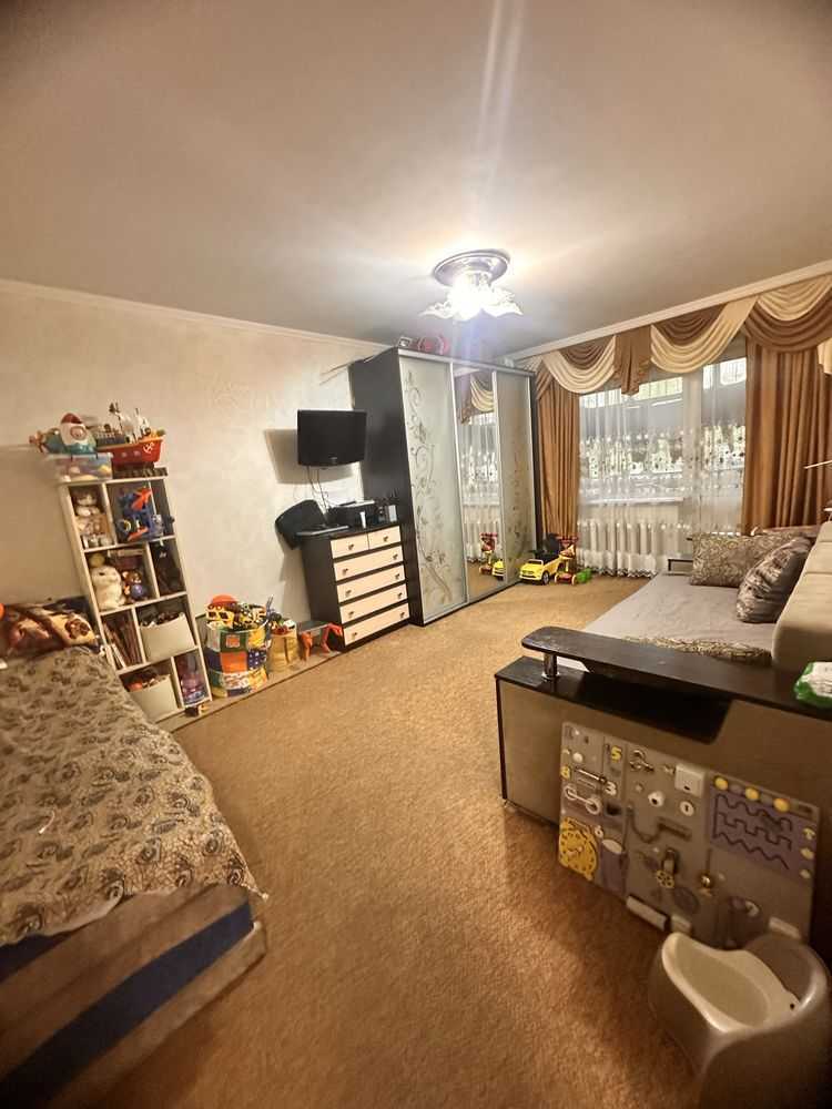 Продаж 3-кімнатної квартири 67 м², Шевченка вул., 6