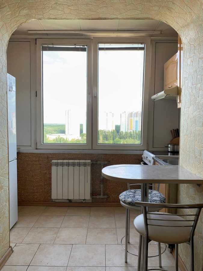 Продаж 1-кімнатної квартири 39 м², Академіка Заболотного вул., 126/1