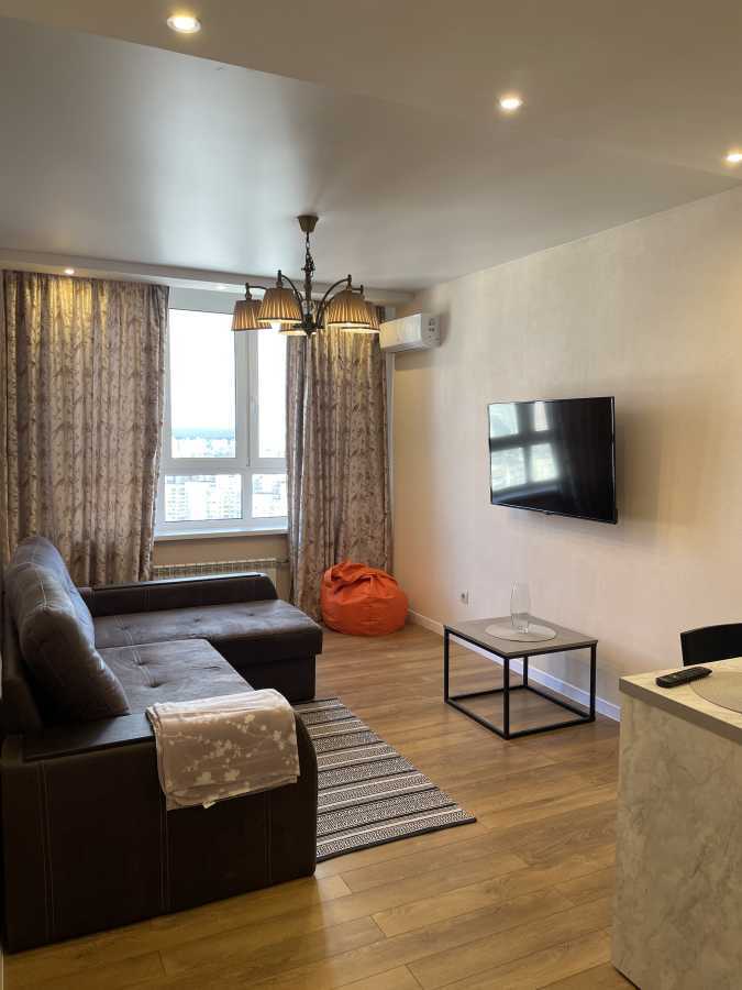 Аренда 1-комнатной квартиры 46 м², Михаила Котельникова ул., Драгоманова, 10
