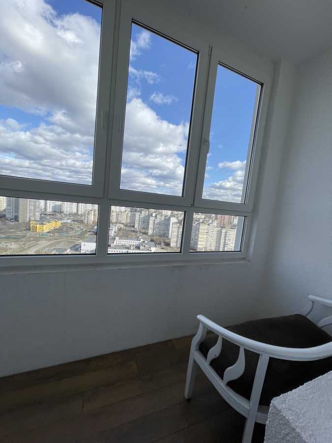 Аренда 1-комнатной квартиры 46 м², Михаила Котельникова ул., Драгоманова, 10