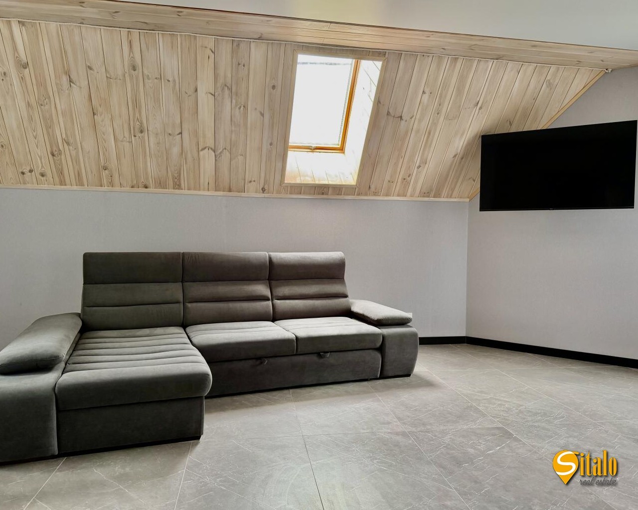 Продажа дома 380 м², 1-я Озерная ул.