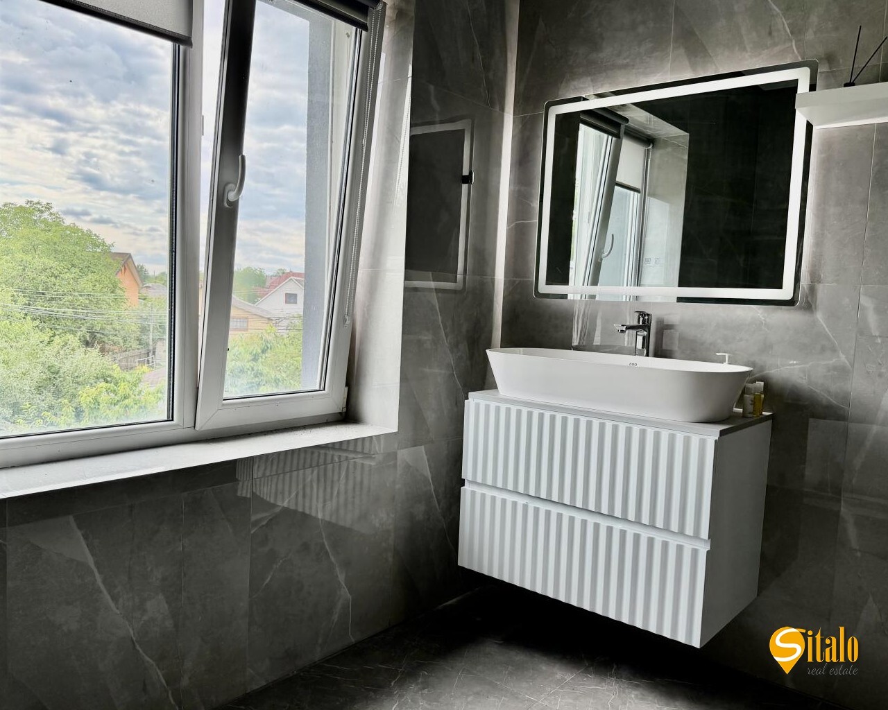 Продажа дома 380 м², 1-я Озерная ул.
