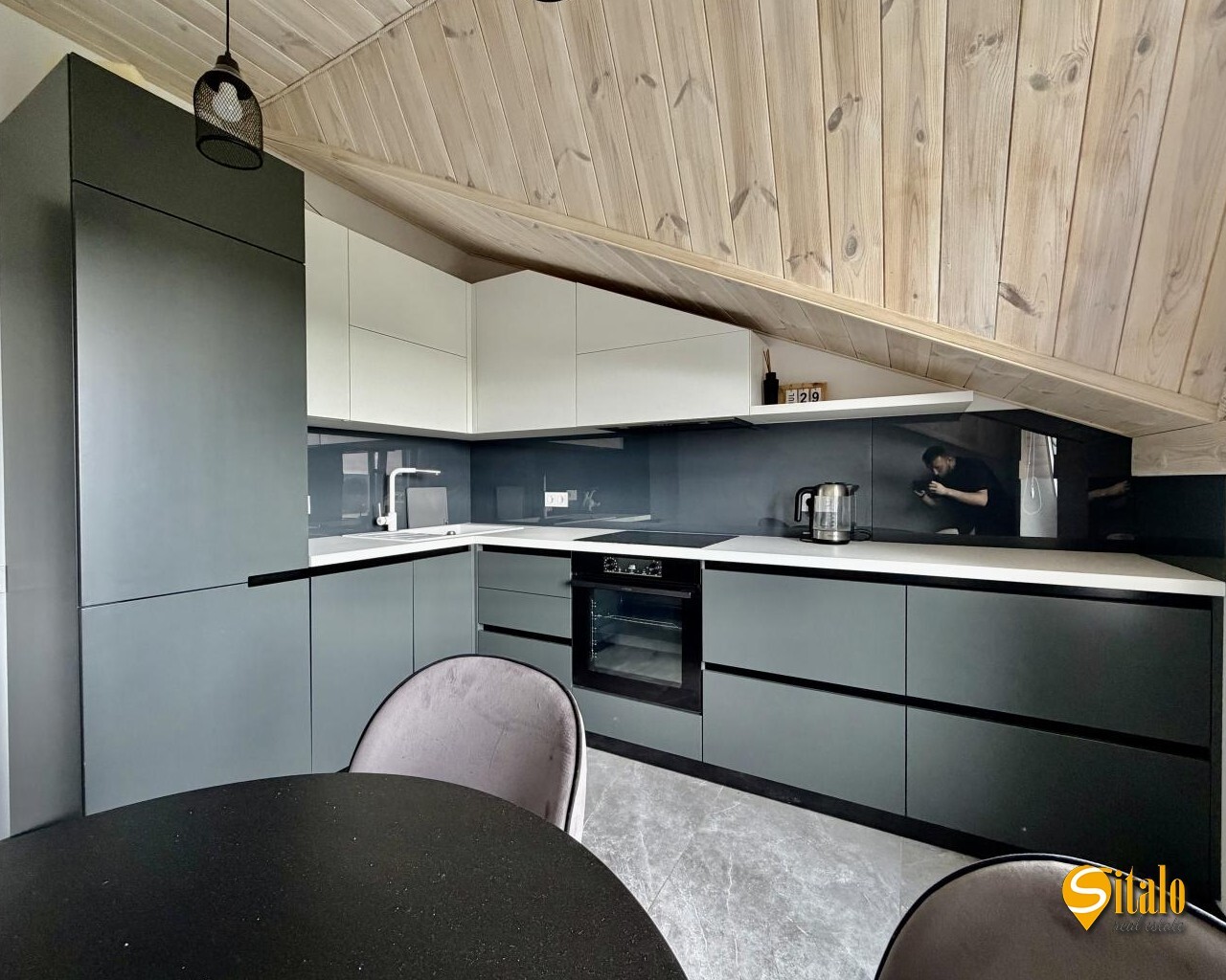 Продажа дома 380 м², 1-я Озерная ул.