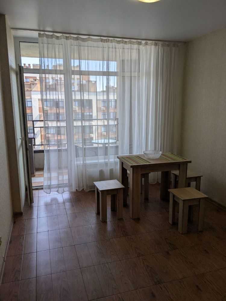 Аренда 1-комнатной квартиры 42 м², Европейская пл., Союзу, 45Б