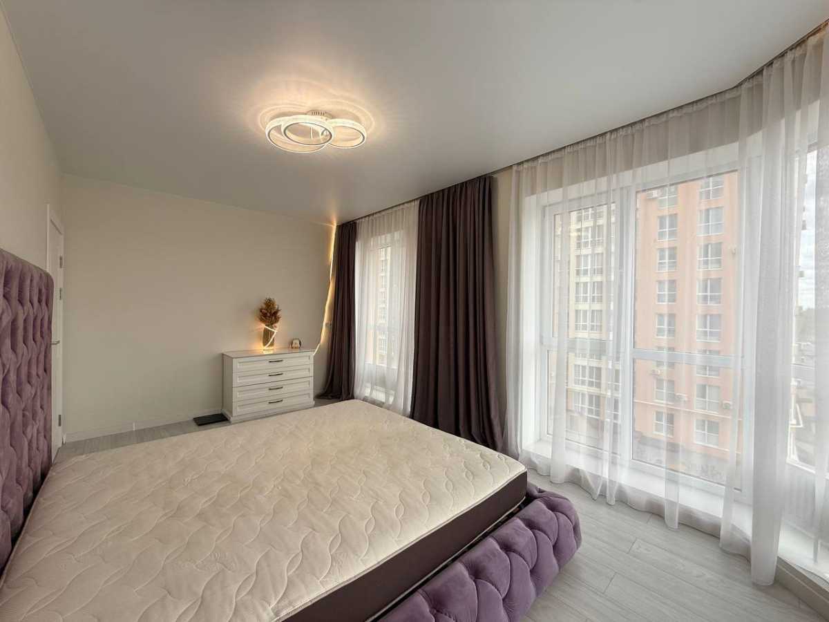 Продажа 3-комнатной квартиры 76 м², Героев Небесной Сотни просп., 26/15