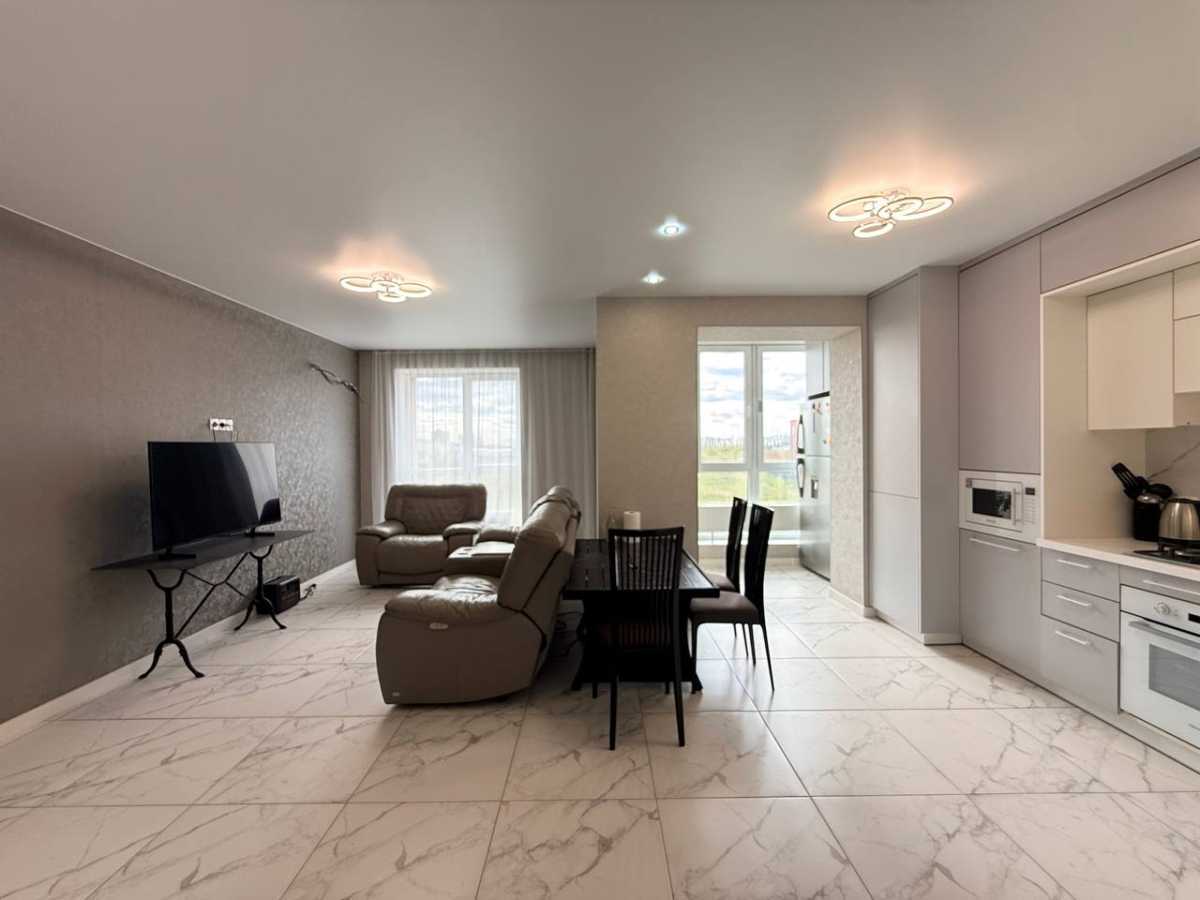Продажа 3-комнатной квартиры 76 м², Героев Небесной Сотни просп., 26/15