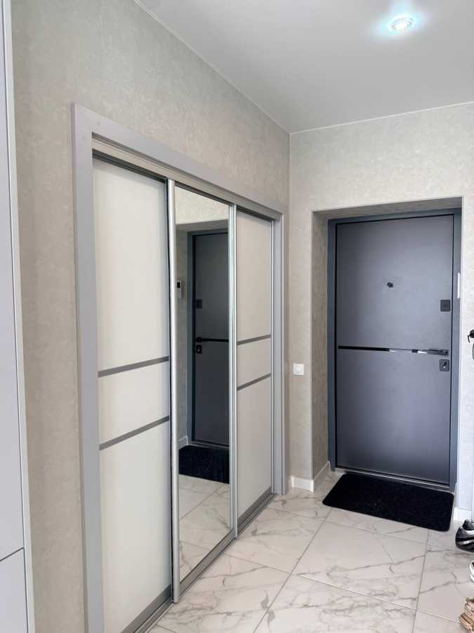 Продажа 3-комнатной квартиры 76 м², Героев Небесной Сотни просп., 26/15