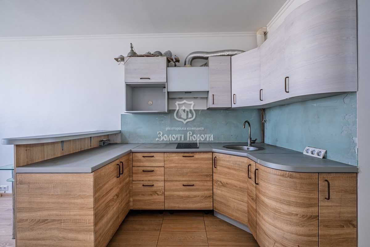 Продажа 1-комнатной квартиры 27.7 м², Спортивная ул., 18