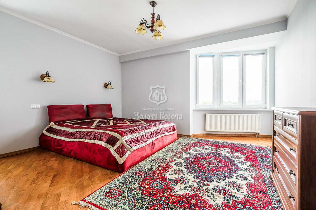 Продажа 4-комнатной квартиры 128.4 м², Михаила Донца ул., Котельникова, 1