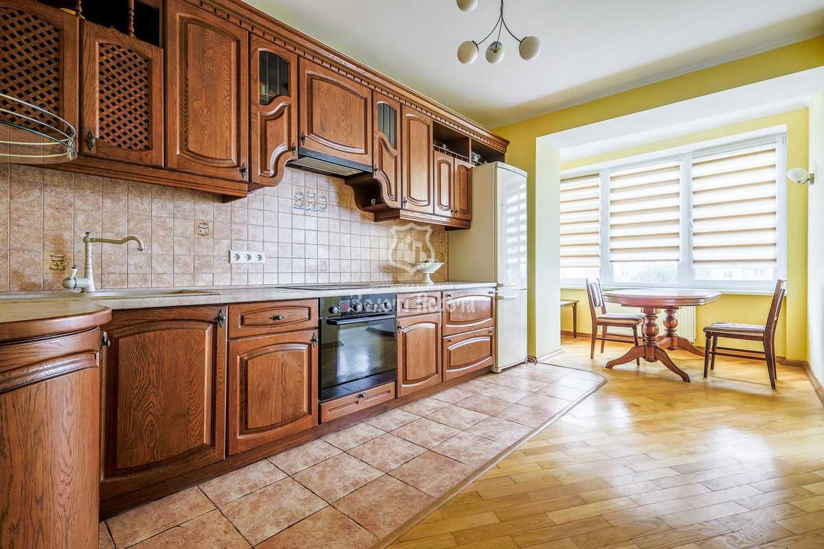 Продажа 4-комнатной квартиры 128.4 м², Михаила Донца ул., Котельникова, 1