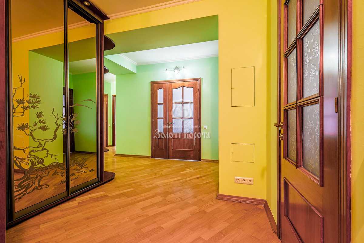 Продажа 4-комнатной квартиры 128.4 м², Михаила Донца ул., Котельникова, 1
