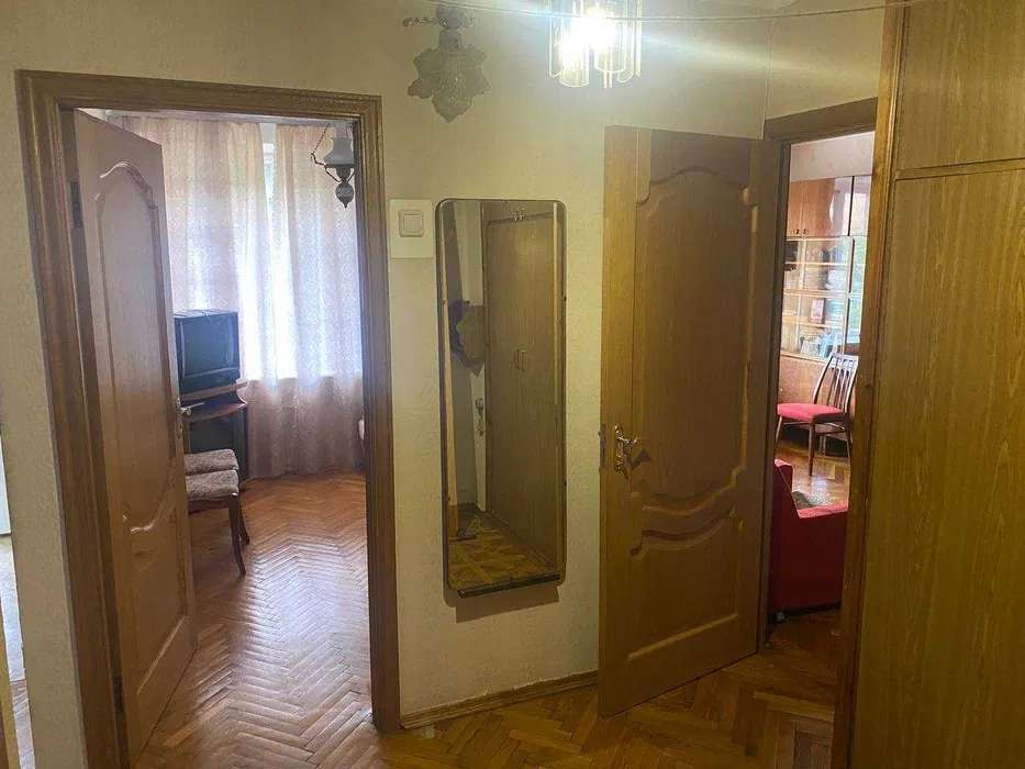 Продаж 2-кімнатної квартири 41 м², Червоноткацька вул., 29