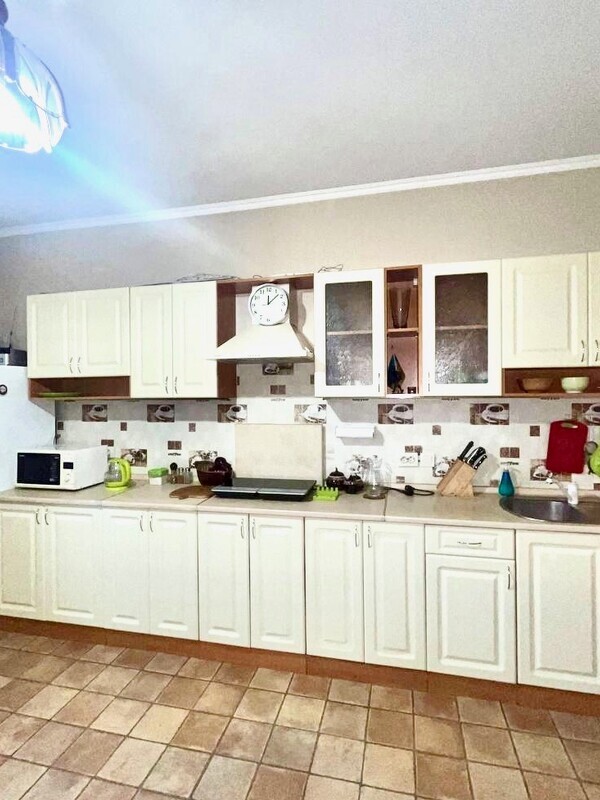 Продаж 1-кімнатної квартири 52 м², Василя Симоненко вул., 5А