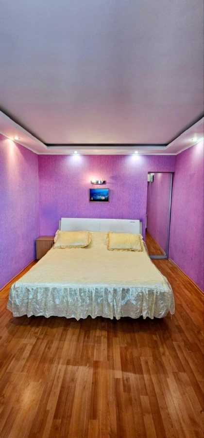 Продажа 2-комнатной квартиры 69 м², Харковская, 63
