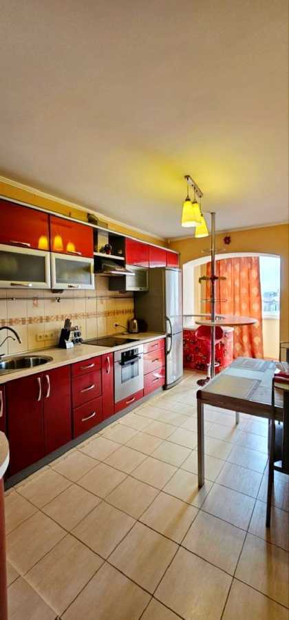 Продажа 2-комнатной квартиры 69 м², Харковская, 63
