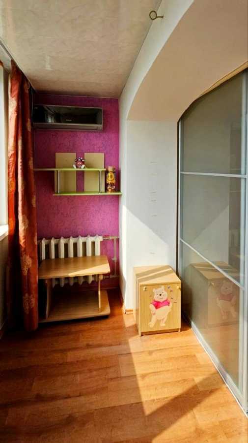 Продажа 2-комнатной квартиры 69 м², Харковская, 63