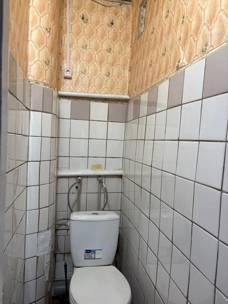 Продажа 3-комнатной квартиры 48 м², правобережна 44
