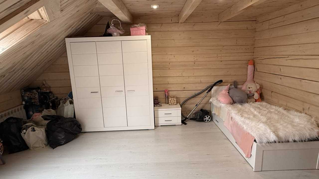 Продажа коттеджа 300 м², придеснянська, 72