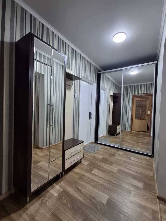 Продажа 1-комнатной квартиры 48 м², Михаила Донца ул., Драгоманова, 12а