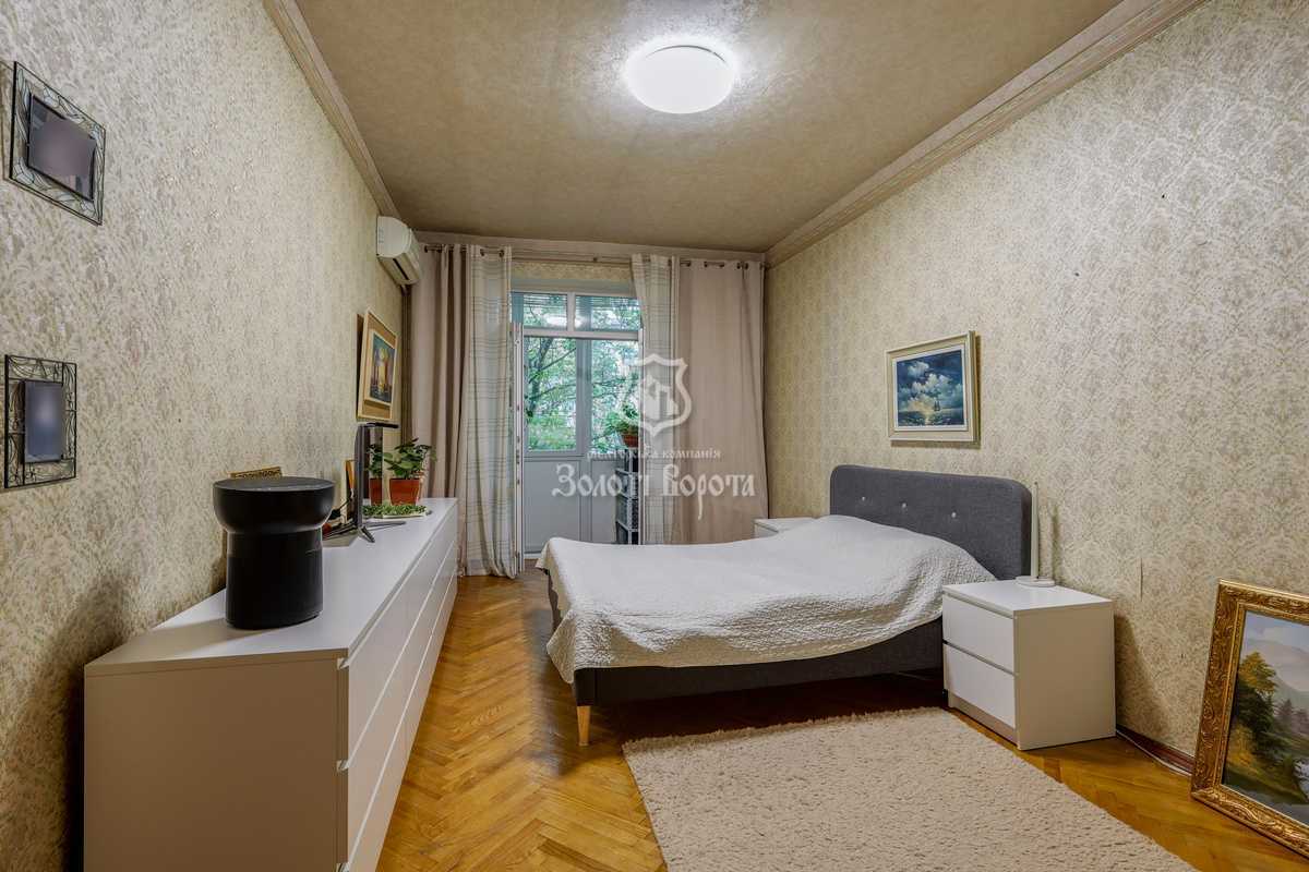 Продажа 3-комнатной квартиры 82.2 м², Искровская ул., 3