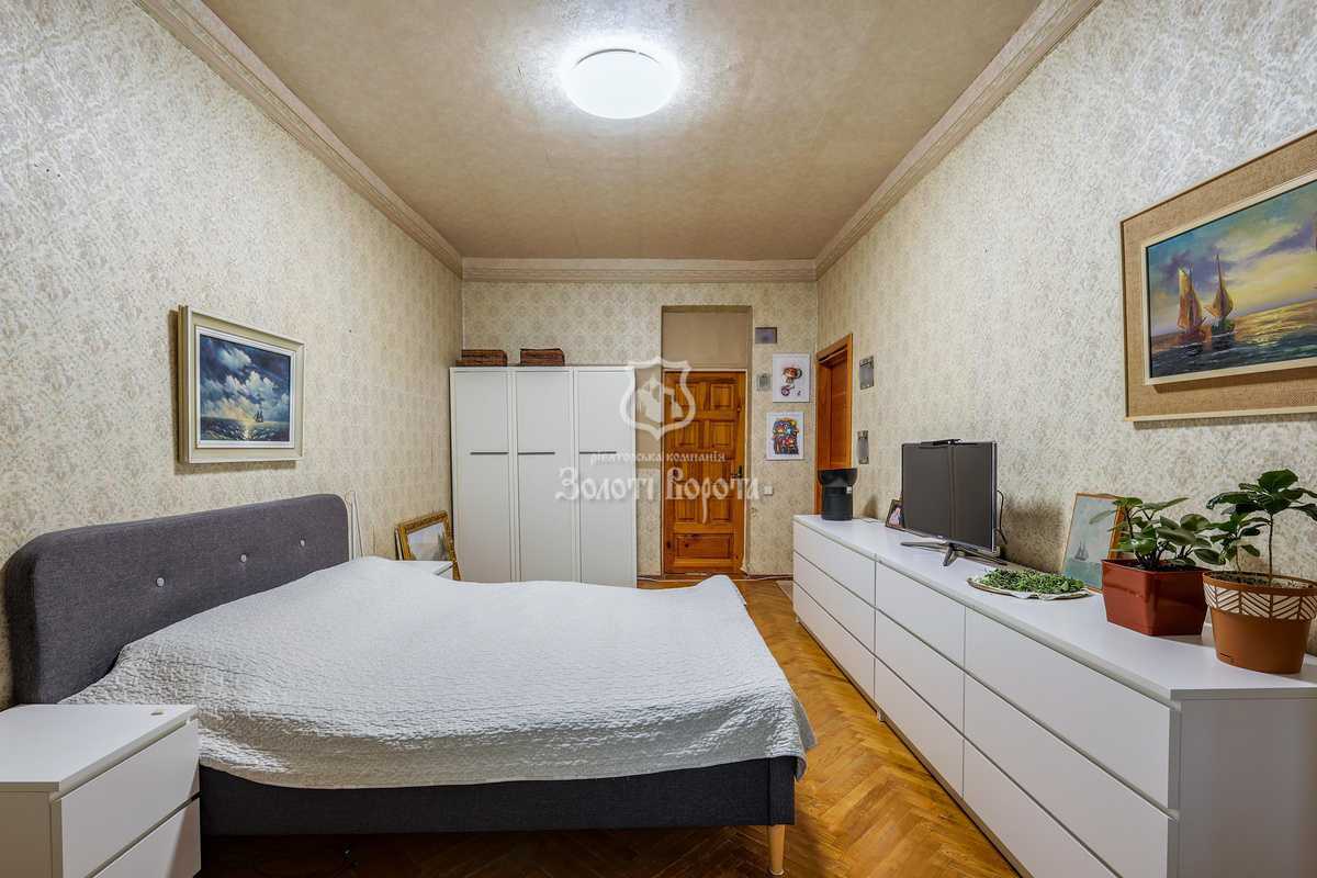 Продажа 3-комнатной квартиры 82.2 м², Искровская ул., 3