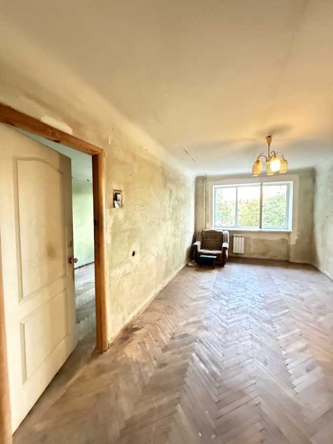 Продажа 3-комнатной квартиры 64 м², Жуковского ул.