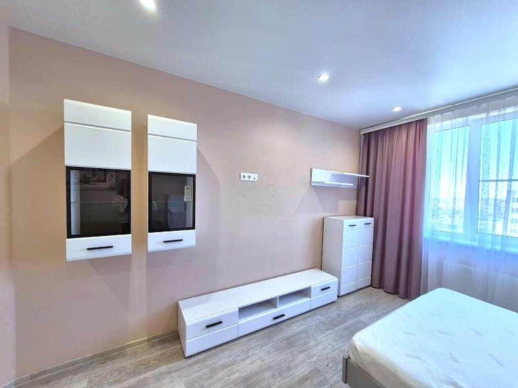 Продаж 1-кімнатної квартири 45 м², Костанді вул., 162/1
