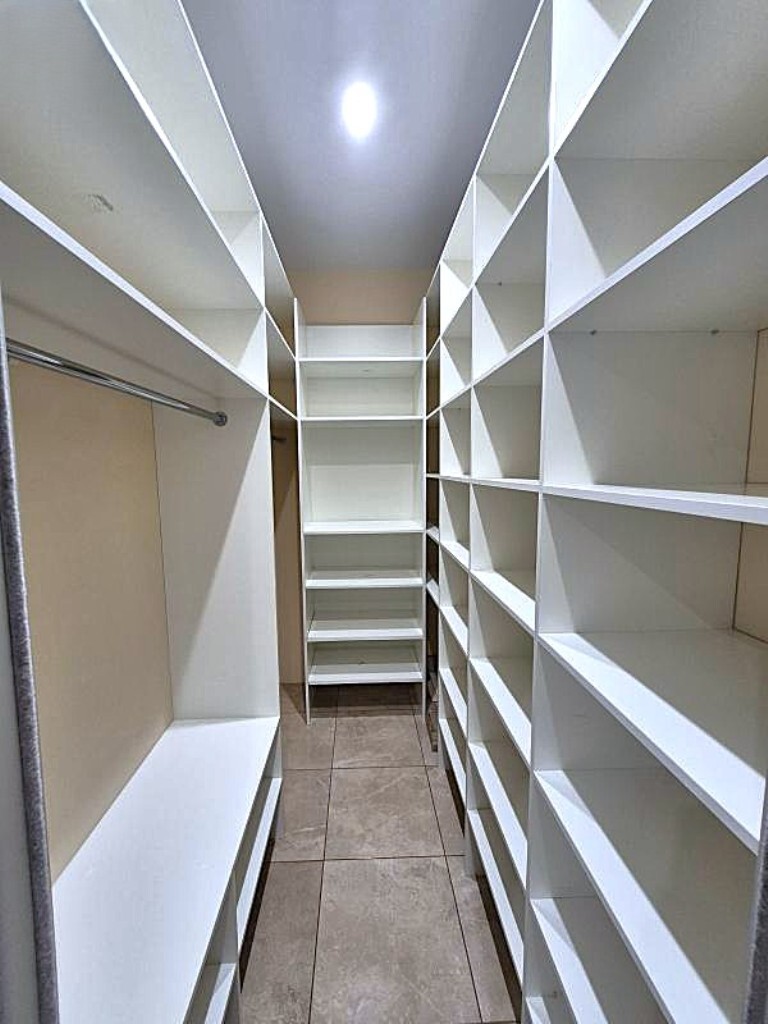 Продаж 1-кімнатної квартири 45 м², Костанді вул., 162/1