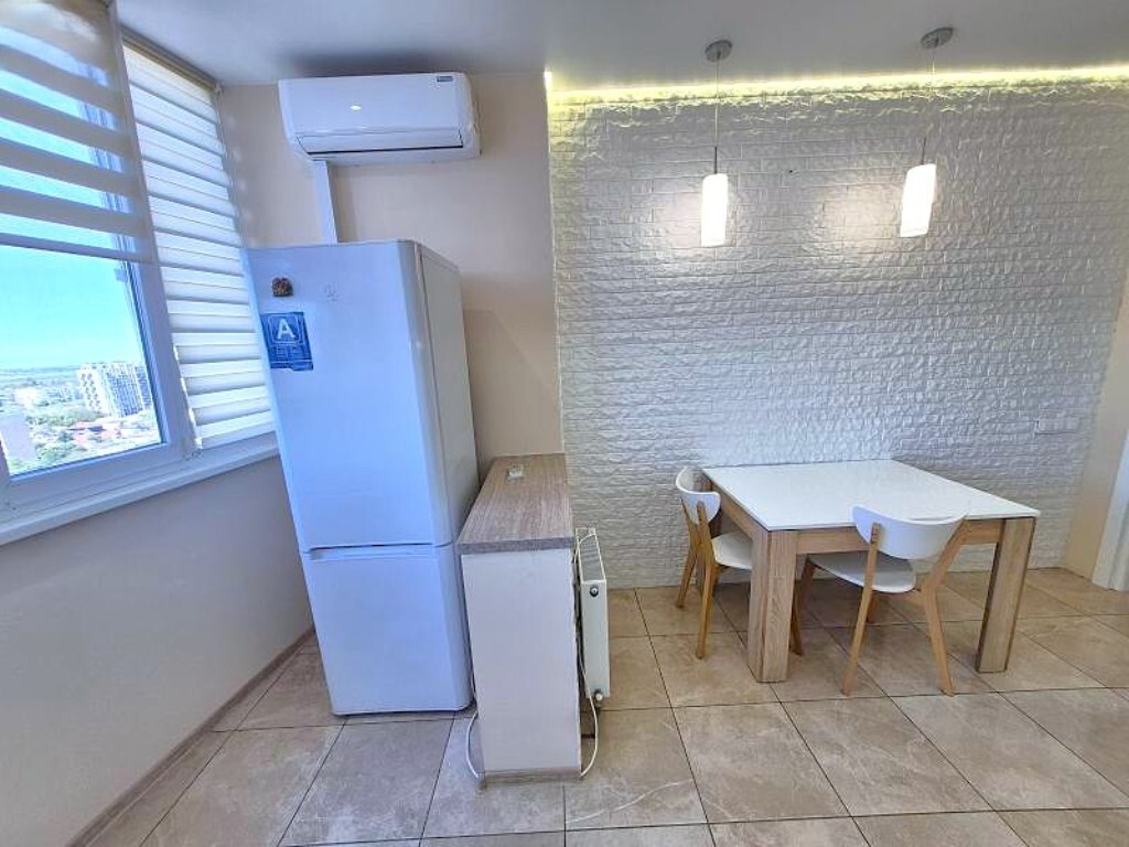 Продаж 1-кімнатної квартири 45 м², Костанді вул., 162/1