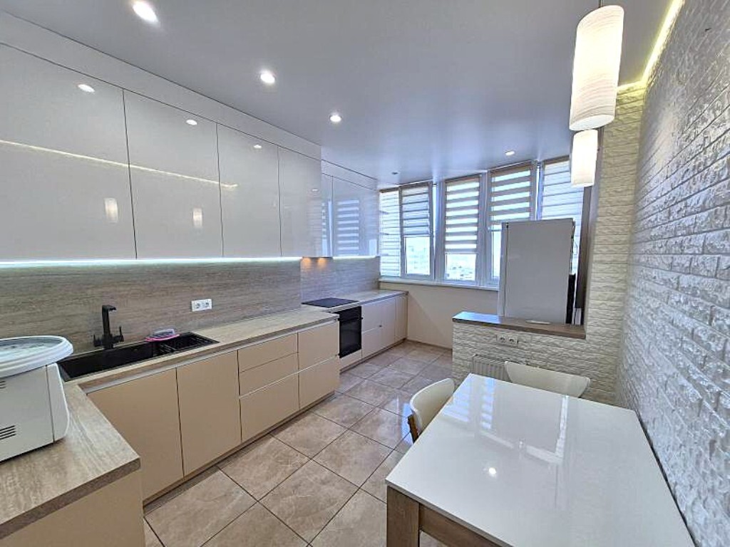 Продаж 1-кімнатної квартири 45 м², Костанді вул., 162/1
