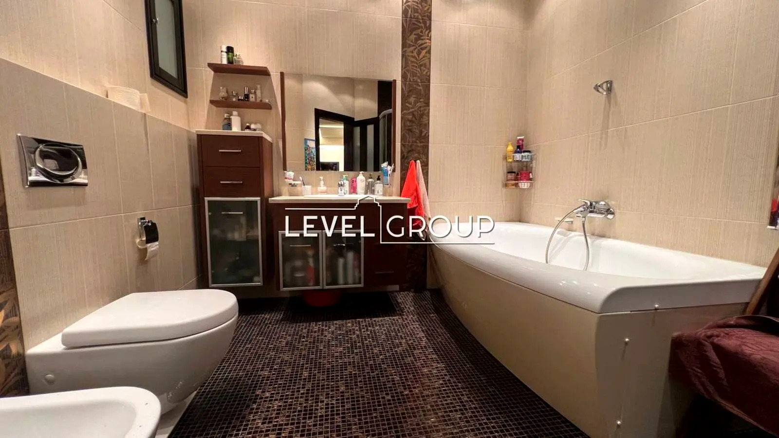 Продажа 4-комнатной квартиры 154.8 м², Героев Сталинграда просп., 6 К8