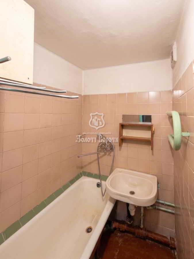Продажа 1-комнатной квартиры 33.7 м², Радужная ул., 19
