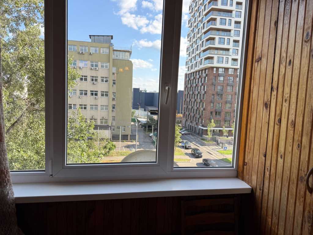 Продажа 3-комнатной квартиры 62 м², Березняковская ул., 38