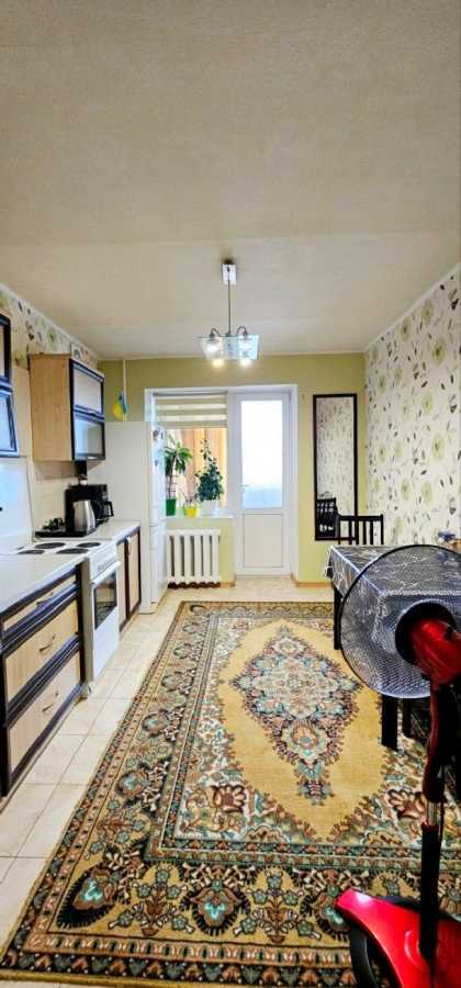 Продажа 2-комнатной квартиры 61.5 м², Харьковская, 63