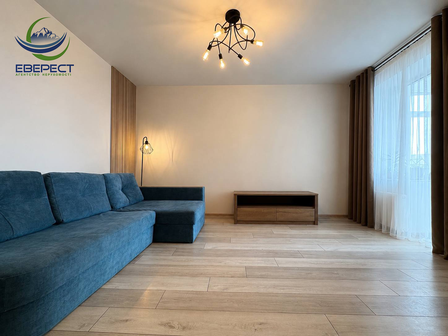 Продаж 1-кімнатної квартири 42 м², Зачепи вул., 16
