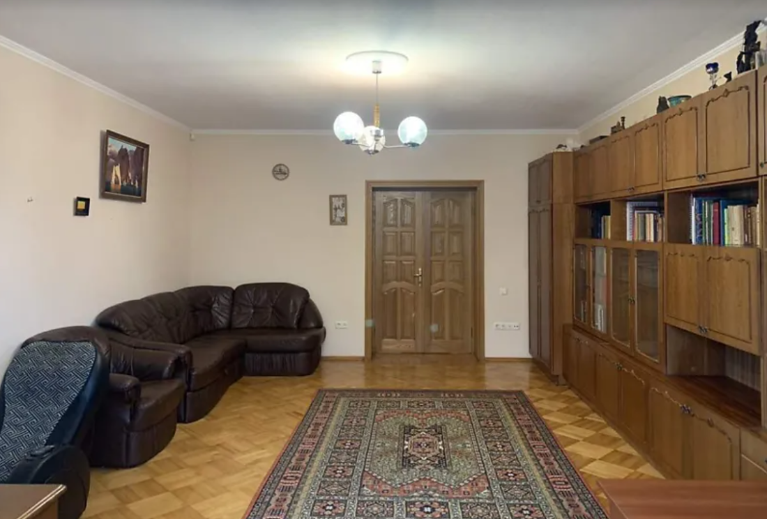 Продажа 3-комнатной квартиры 149.4 м², Героев Сталинграда просп., 22