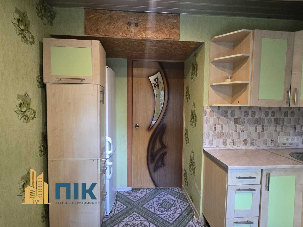 Продажа 1-комнатной квартиры 30.5 м², Иорданская ул., 4
