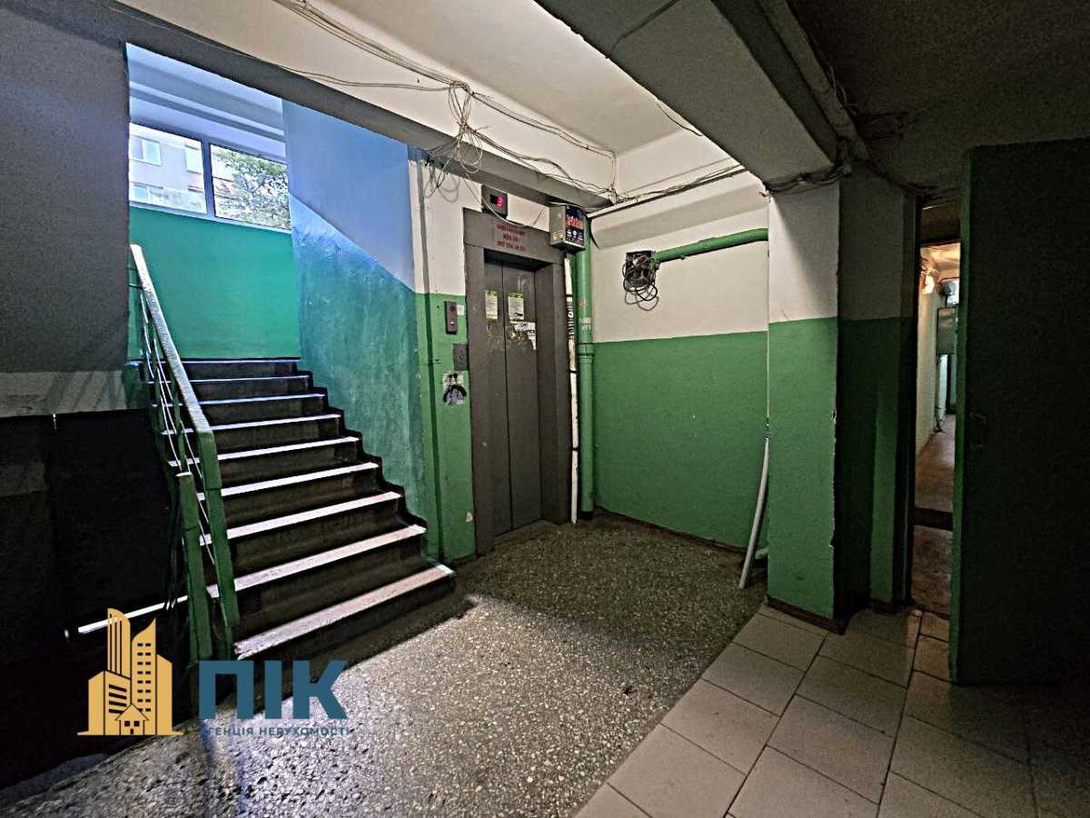 Продажа 1-комнатной квартиры 30.5 м², Иорданская ул., 4