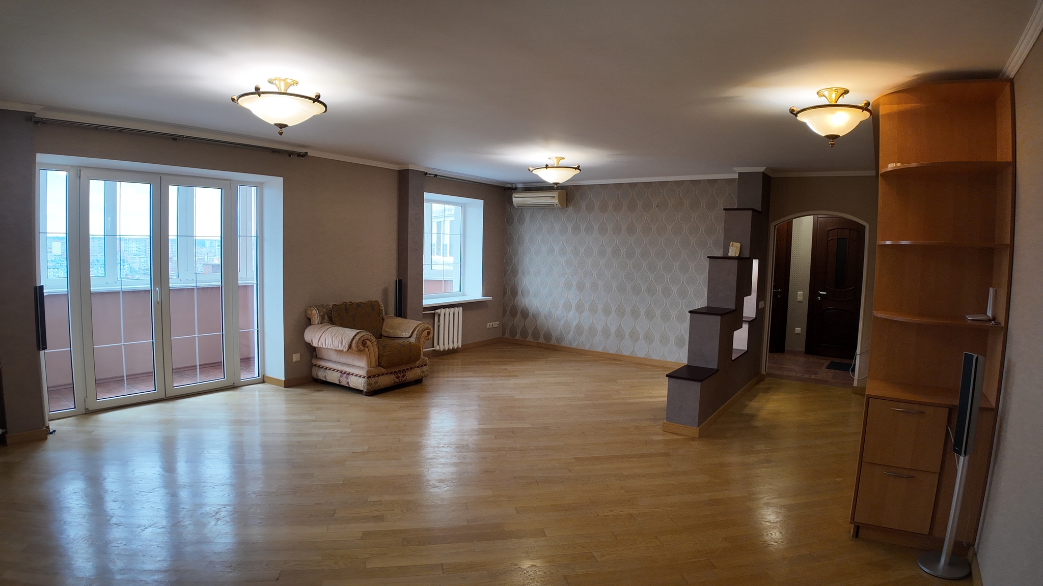 Продажа 3-комнатной квартиры 98 м², Оноре Де Бальзака ул., 6