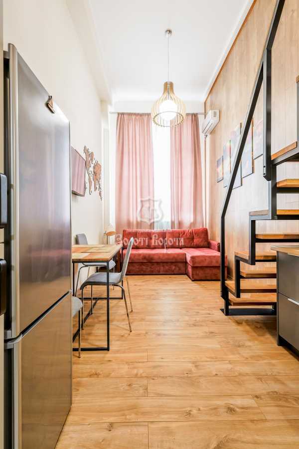 Продаж 1-кімнатної квартири 31.9 м², Машинобудівна вул., 41