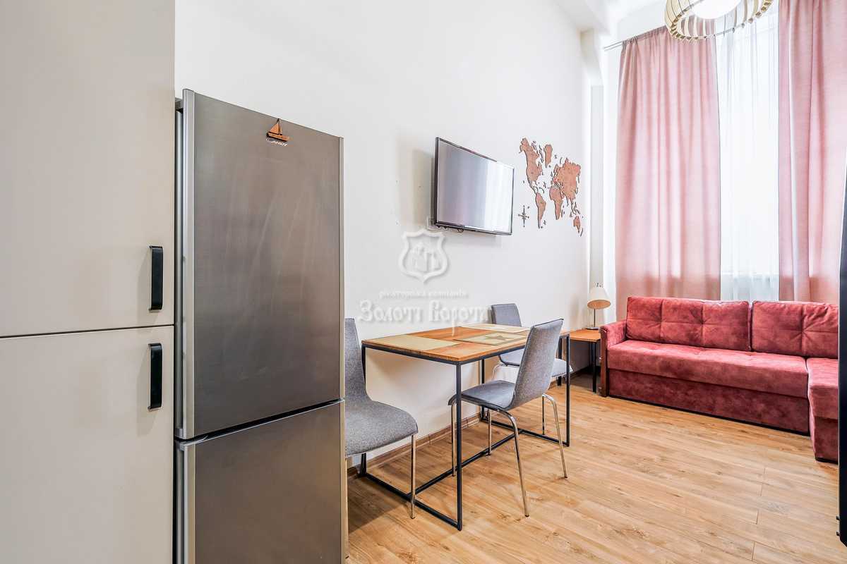 Продаж 1-кімнатної квартири 31.9 м², Машинобудівна вул., 41