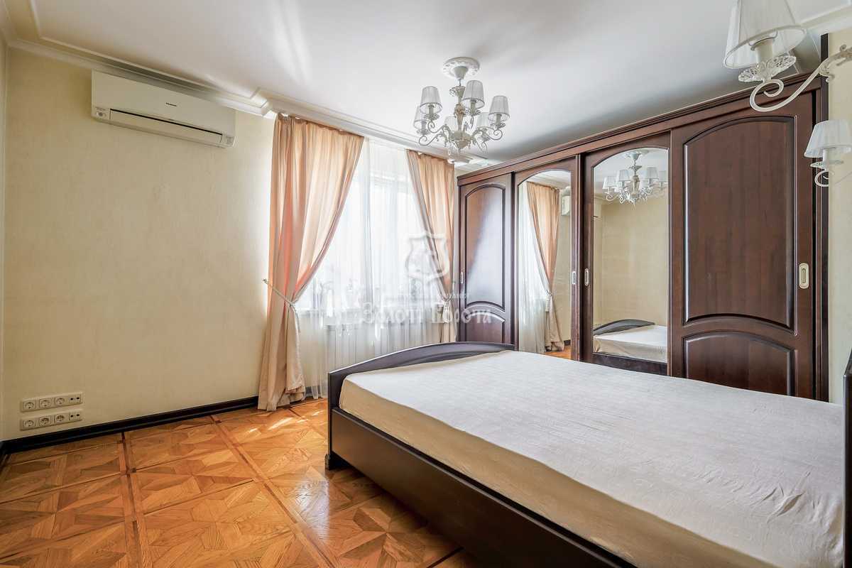 Продажа 3-комнатной квартиры 123.3 м², Петра Григоренко просп., 23