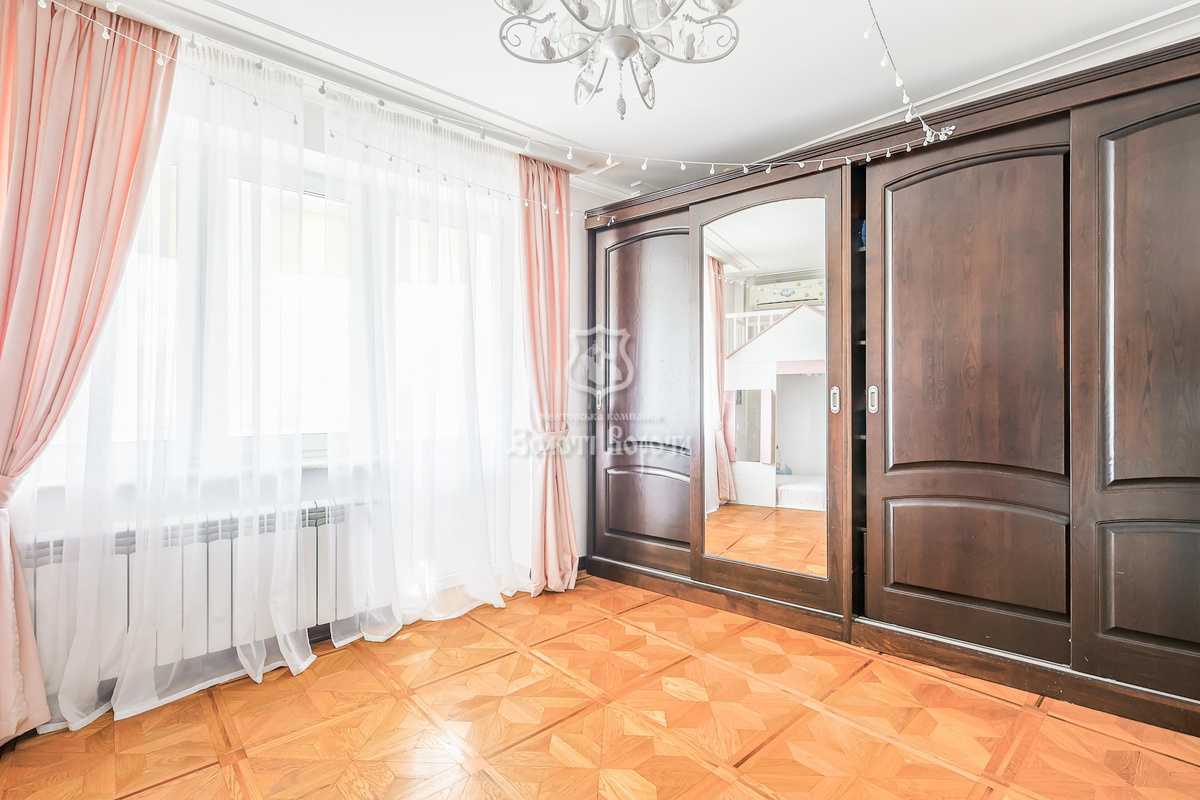 Продажа 3-комнатной квартиры 123.3 м², Петра Григоренко просп., 23