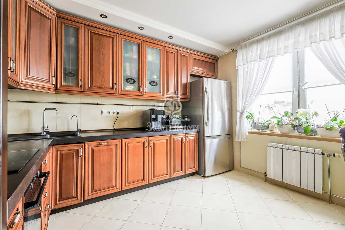 Продажа 3-комнатной квартиры 123.3 м², Петра Григоренко просп., 23