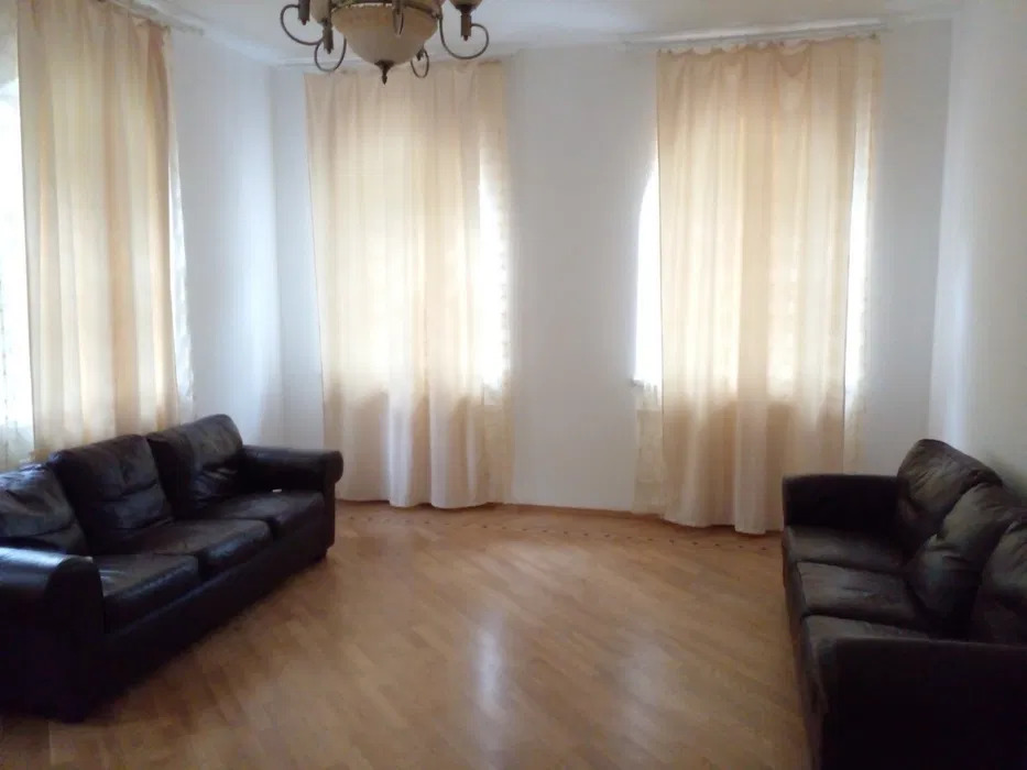 Аренда дома 310 м², Добрый Путь ул.