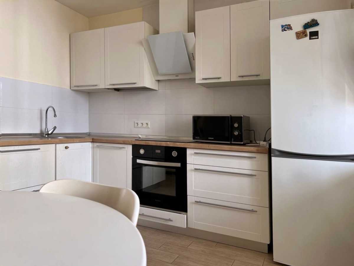 Продажа 1-комнатной квартиры 43 м², Боголюбова ул., 25