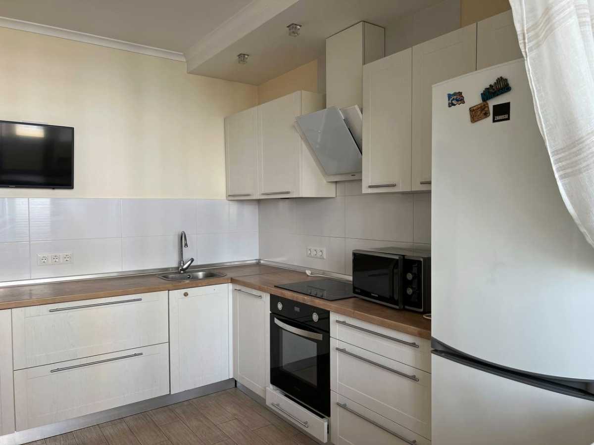 Продажа 1-комнатной квартиры 43 м², Боголюбова ул., 25