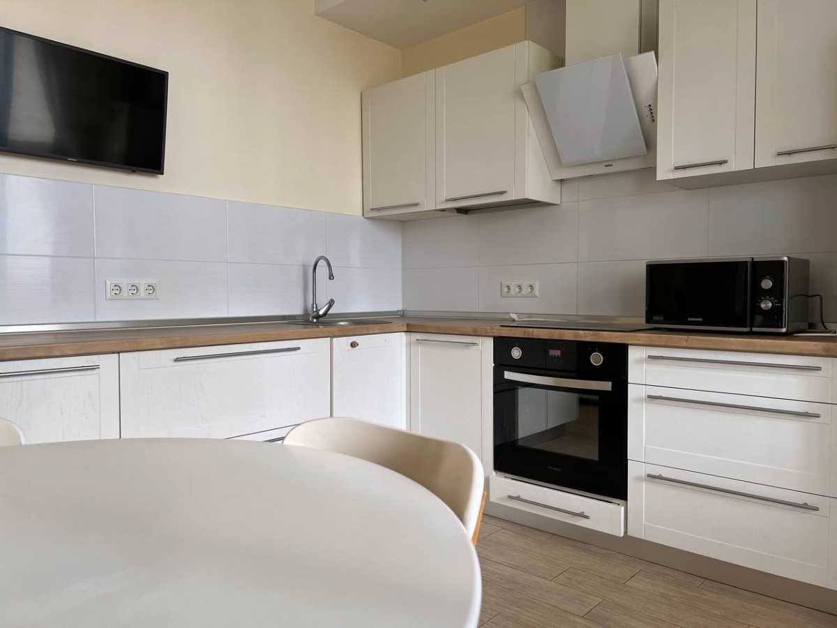 Продажа 1-комнатной квартиры 43 м², Боголюбова ул., 25