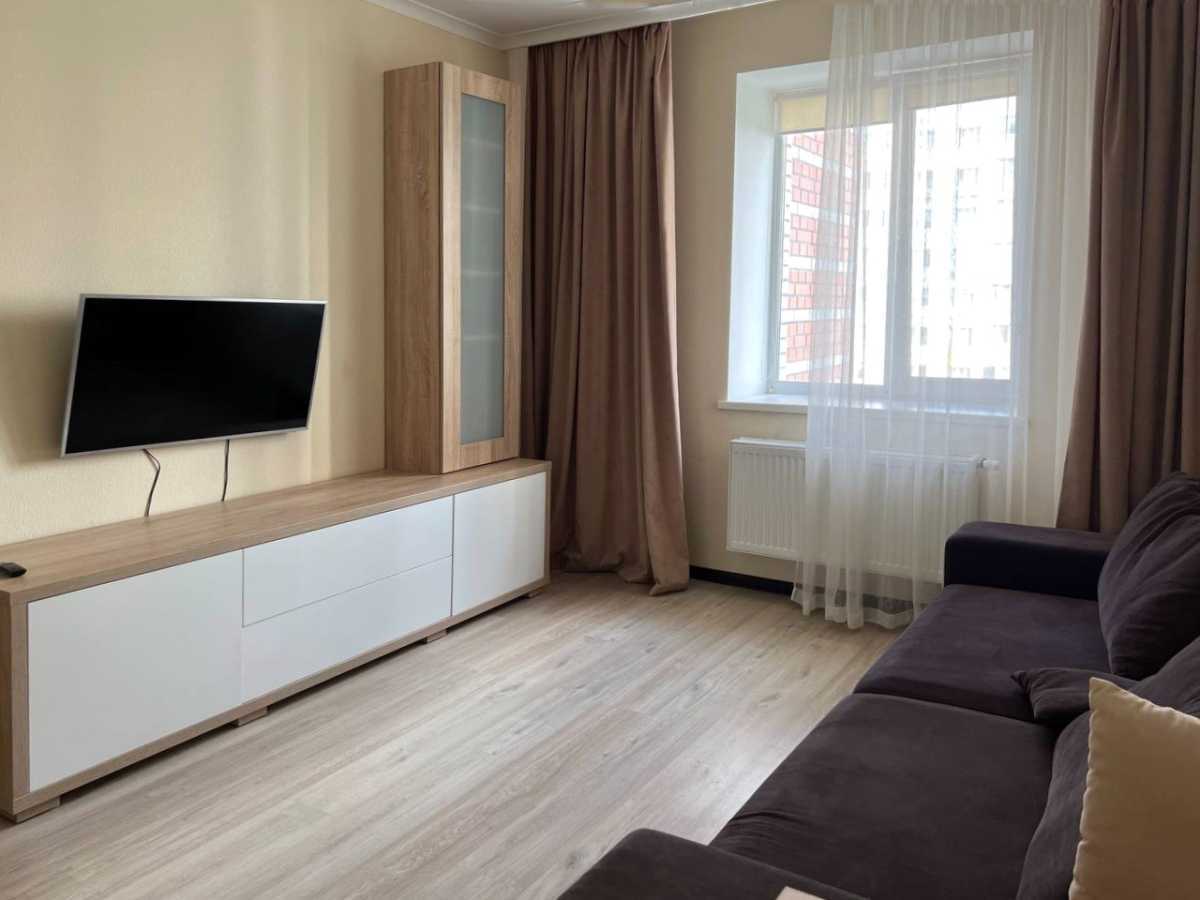 Продажа 1-комнатной квартиры 43 м², Боголюбова ул., 25