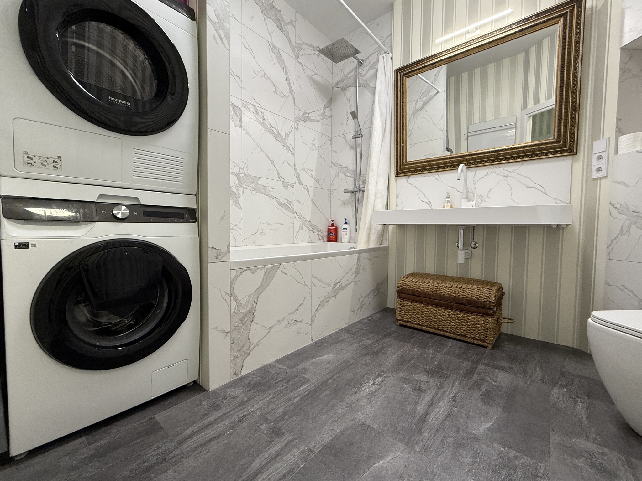 Продажа 1-комнатной квартиры 53 м², Французский бул.